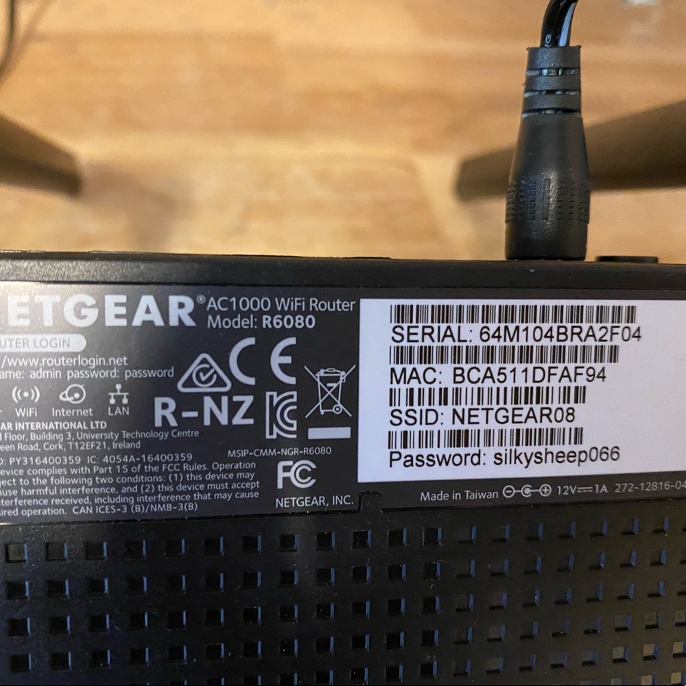 Netgear R6080 Dual Band Smart Wi-Fi 5 Router AC1000 - Picture 7 of 12